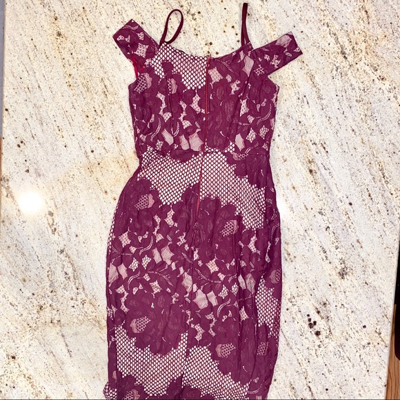 AX Paris Gorgeous burgundy cold shoulder dress - Picture 6 of 6